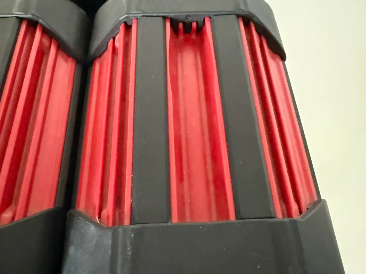 Billede 18 - 2 X Bosch 36V 4,0 Ah batteri og lader.