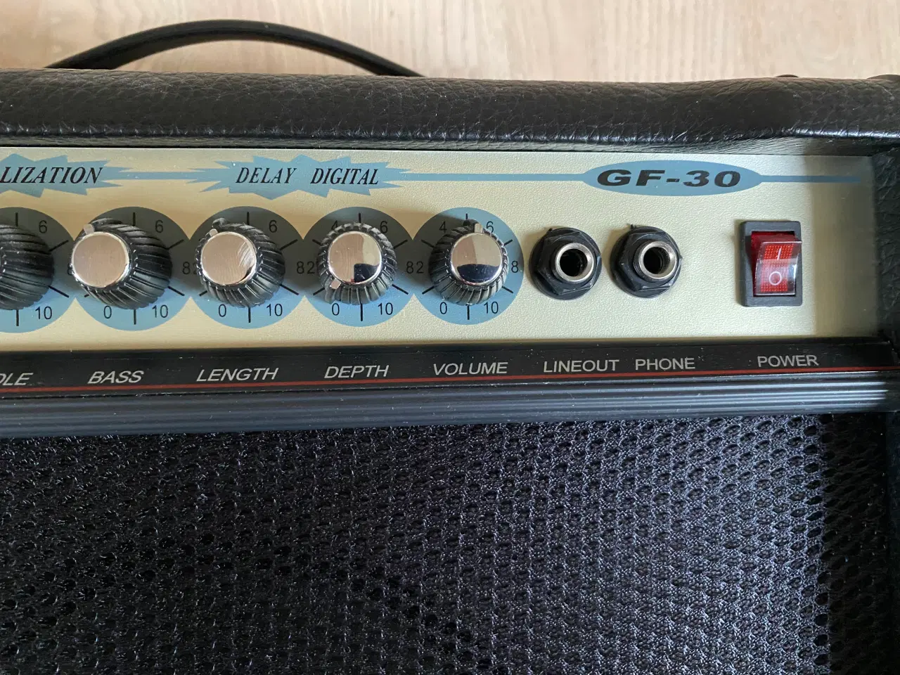 Billede 2 - Forstærker, DG Electronics GF-30 m. mikrofon