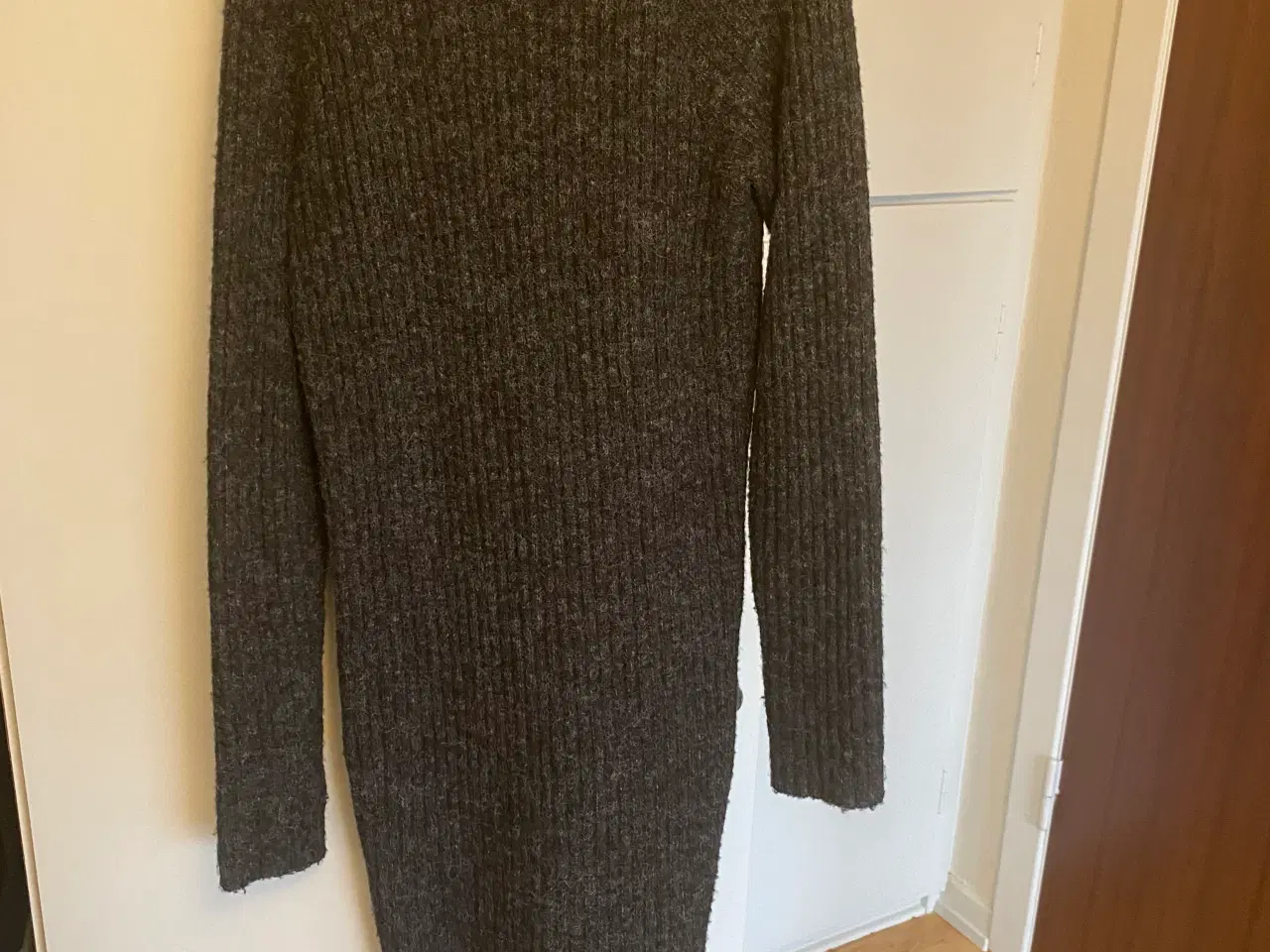 Billede 5 - Strik kjole 