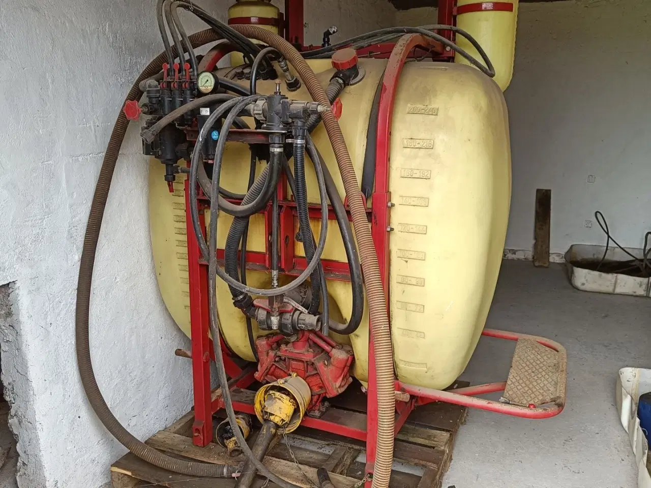 Billede 2 - Hardi Hardi sprøjte 1000 liter uden bom (momsfri)