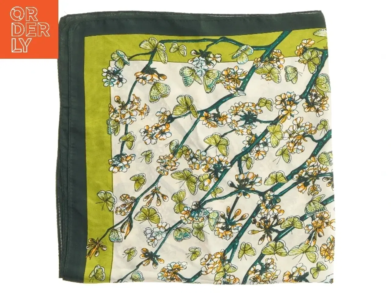 Billede 1 - Tørklæde med blomstermotiv (str. 65x67 cm)