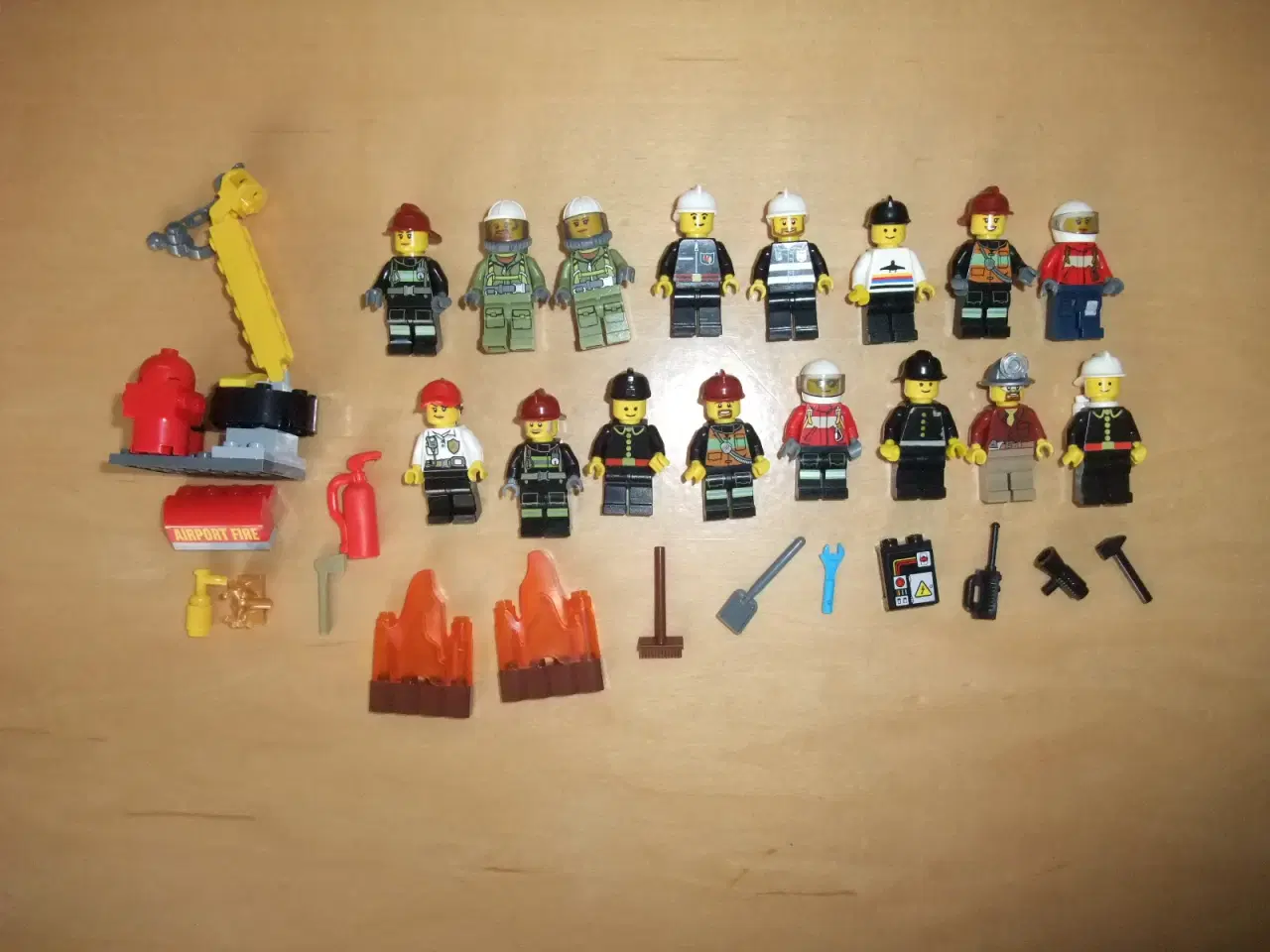 Billede 1 - Lego Brandmand Figurer+Tilbehør