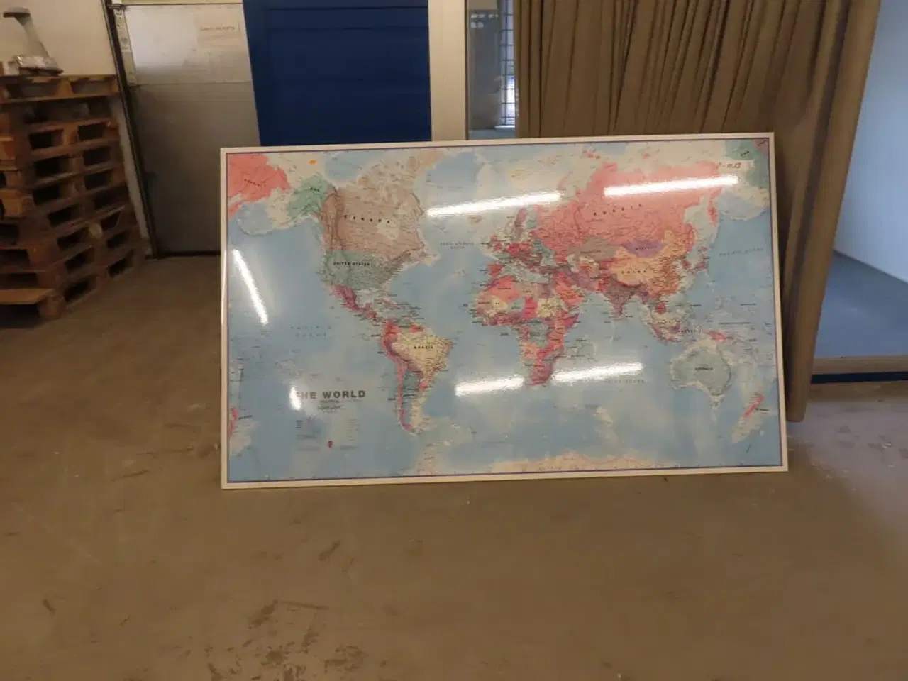 Billede 2 - Verdenskort på plade