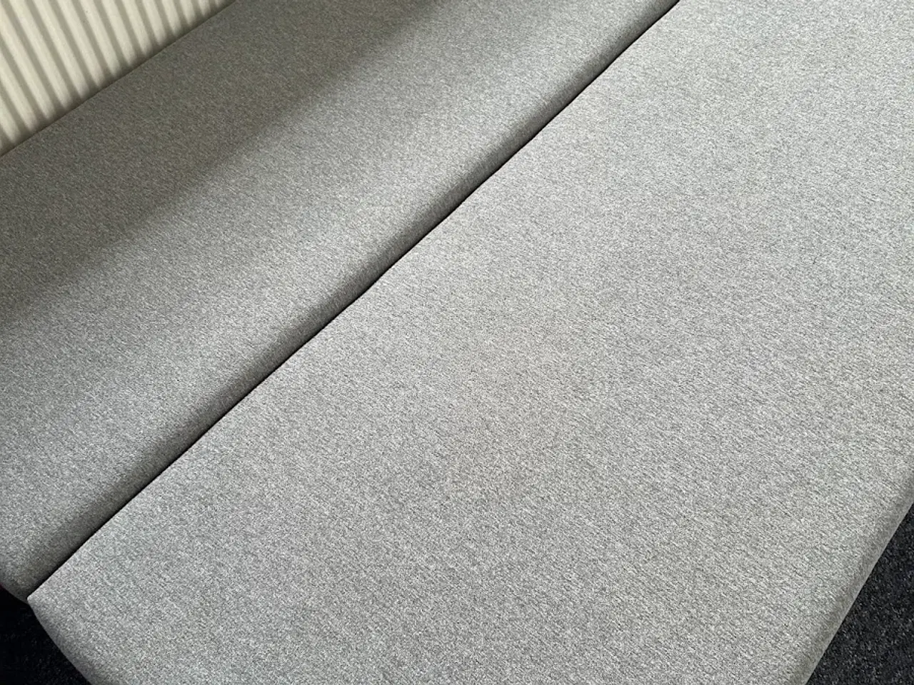 Billede 3 - Sovesofa i gråmeleret stof