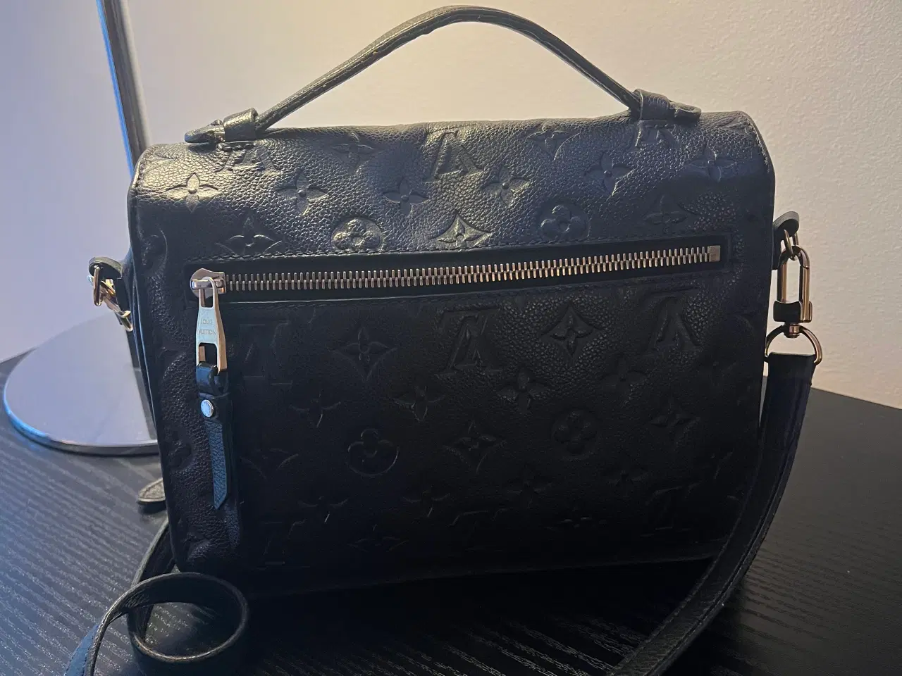 Billede 3 - Smukt sæt fra Louis Vuitton 