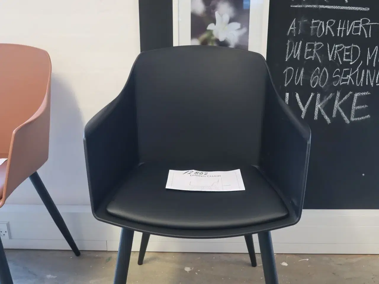 Billede 3 - 2 stk. Line Stol, armlæn