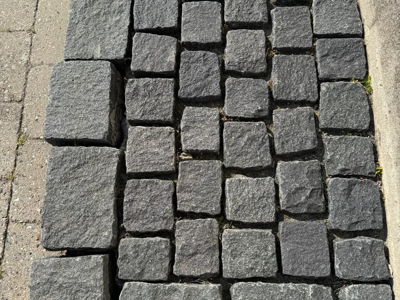 Billede 1 - Granitsten