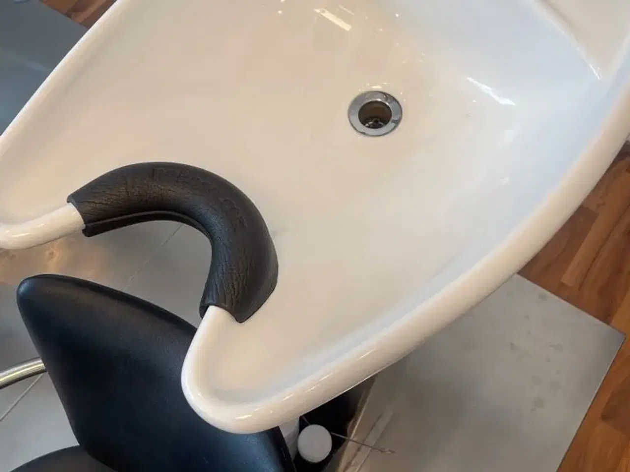Billede 2 - Frisør vaskestole