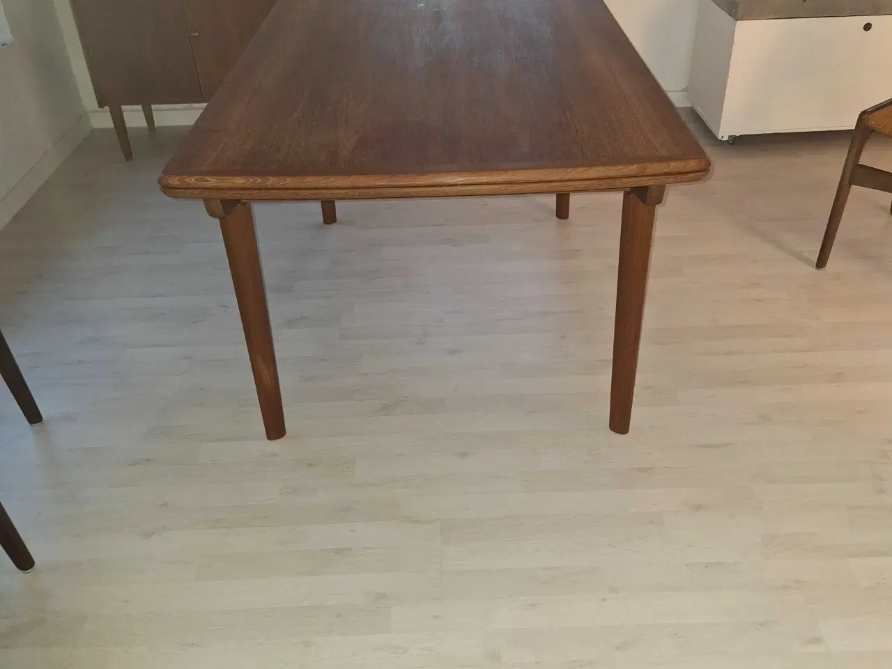 Billede 2 - Teak spisebord