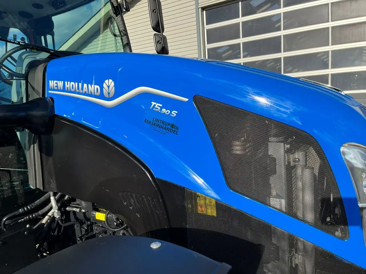 Billede 19 - New Holland T5.90S Med vendergear ved rettet og krybegear.