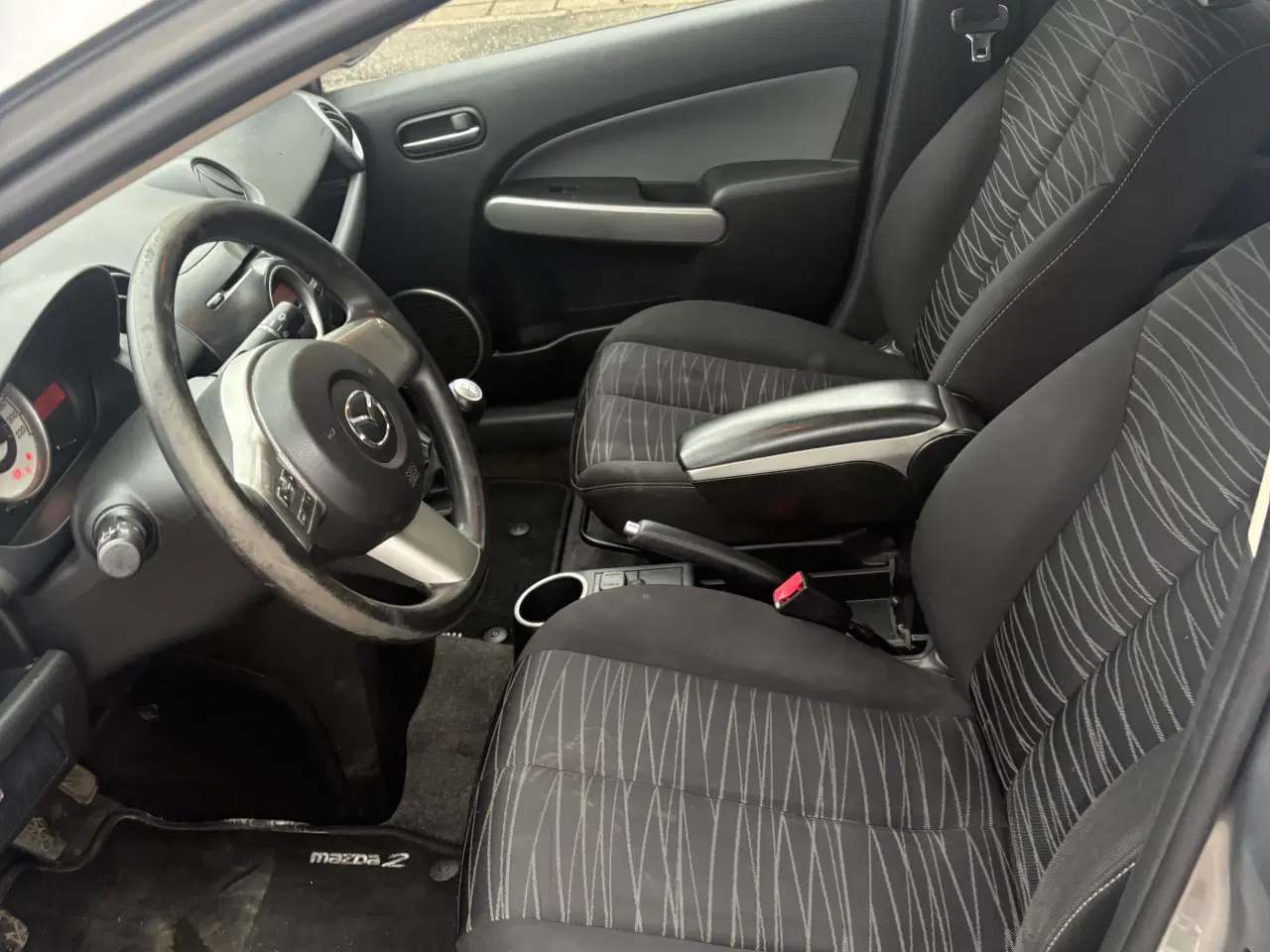 Billede 7 - Mazda 2 1.6 Diesel – 90 HK – Årgang 2010