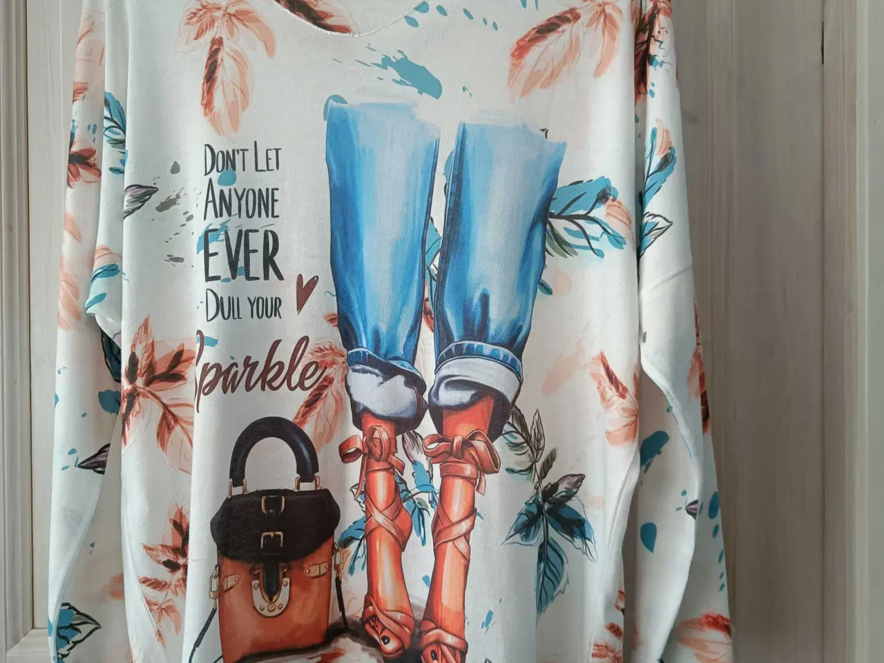 Billede 1 - Ukendt dame trøje 44str