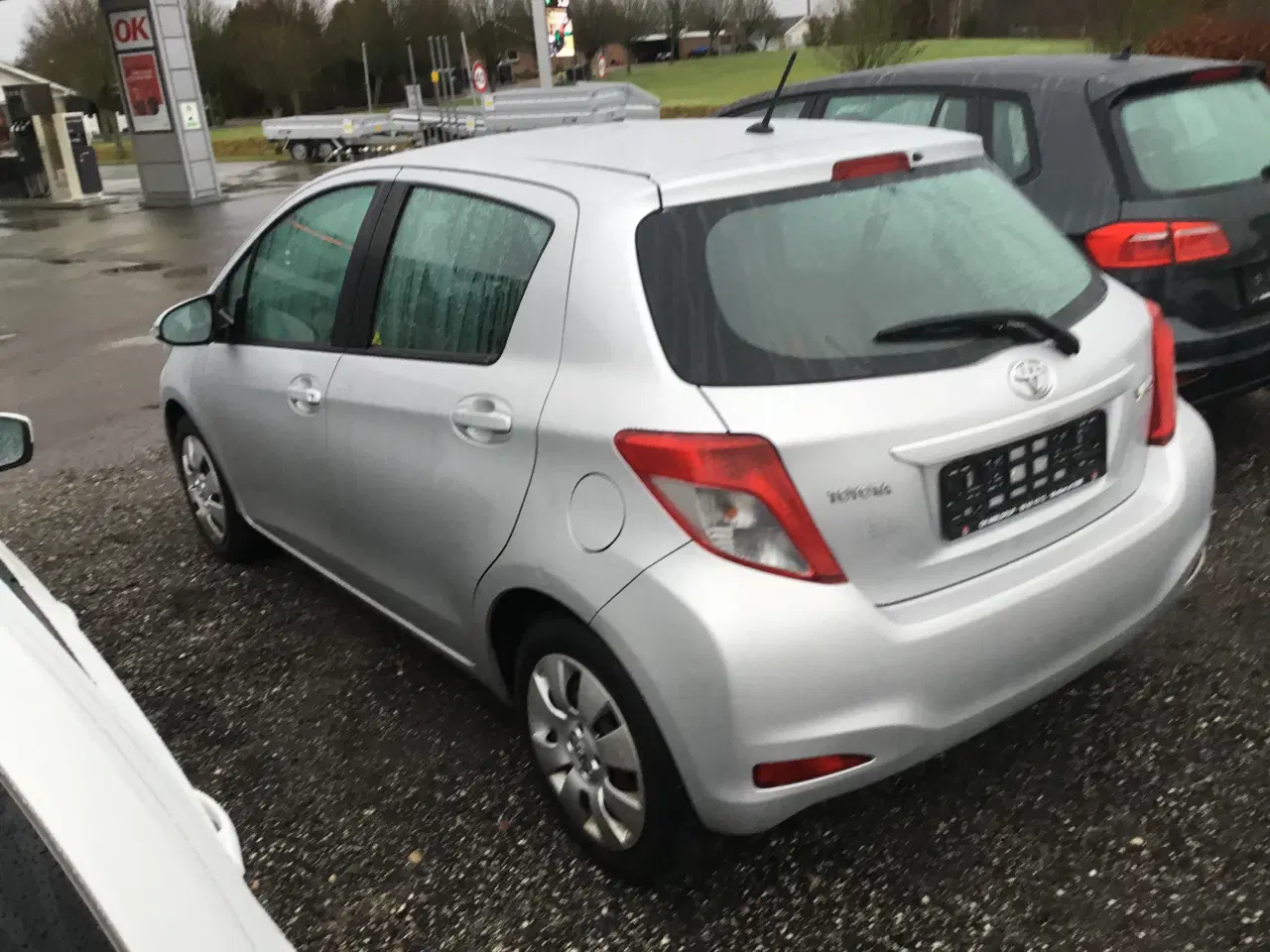 Billede 4 - Toyota yaris 1.0 vvt-i  5 døre bakkamera 