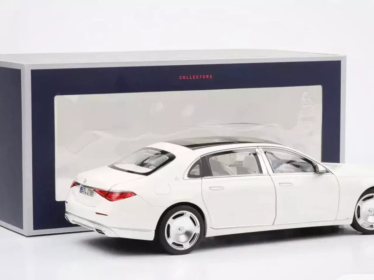 Billede 2 - 1:18 Mercedes Maybach S680 4matic 2021