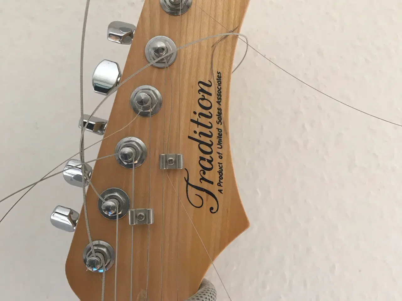 Billede 3 -  Tradition elektrisk SSH guitar