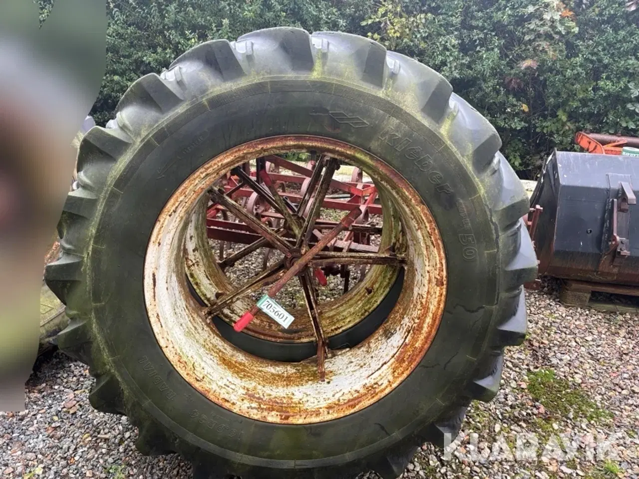 Billede 2 - Dæk m/fælge Kleber Super 50