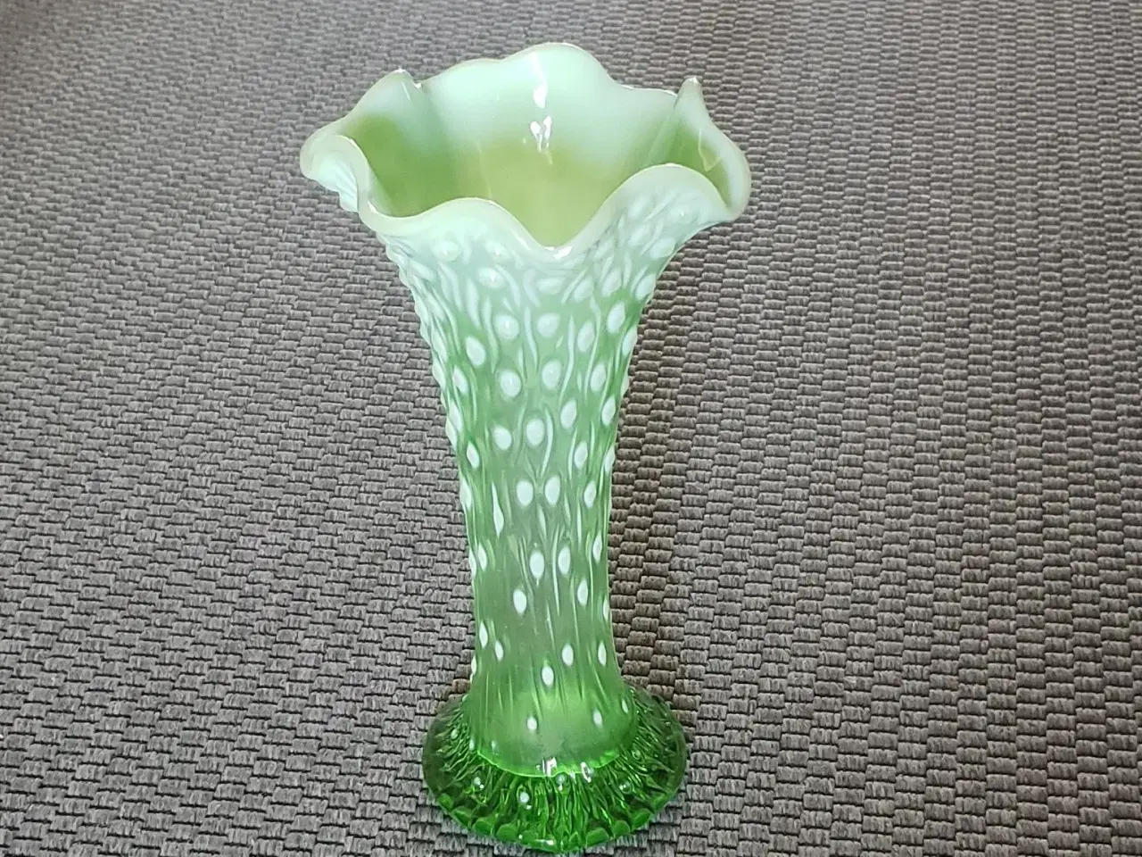 Billede 3 - Smuk Grøn Glasvase
