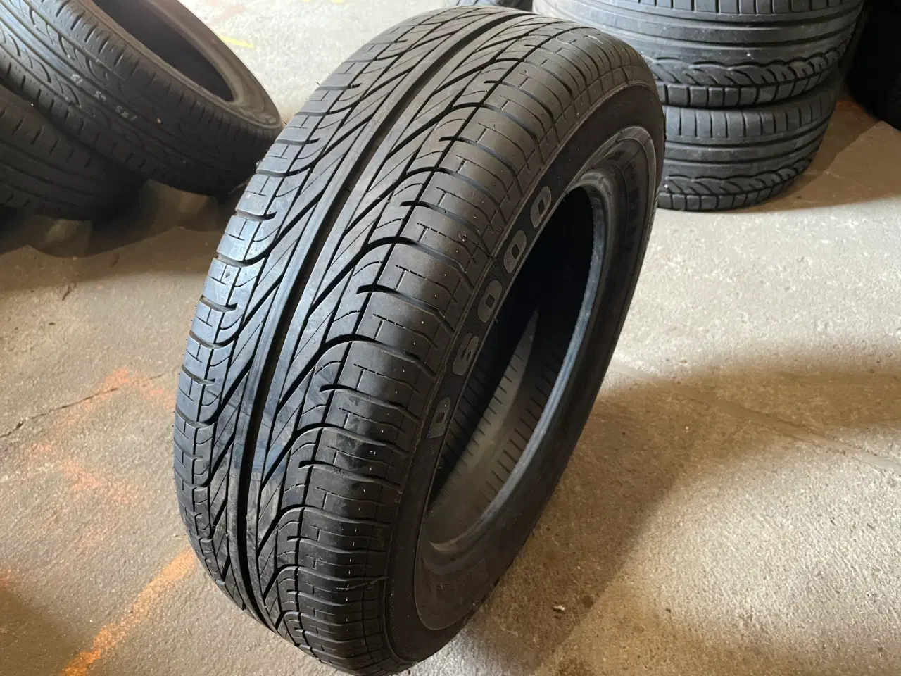 Billede 2 - 15 Pirelli 195/65r15 Ref.J72 sommer