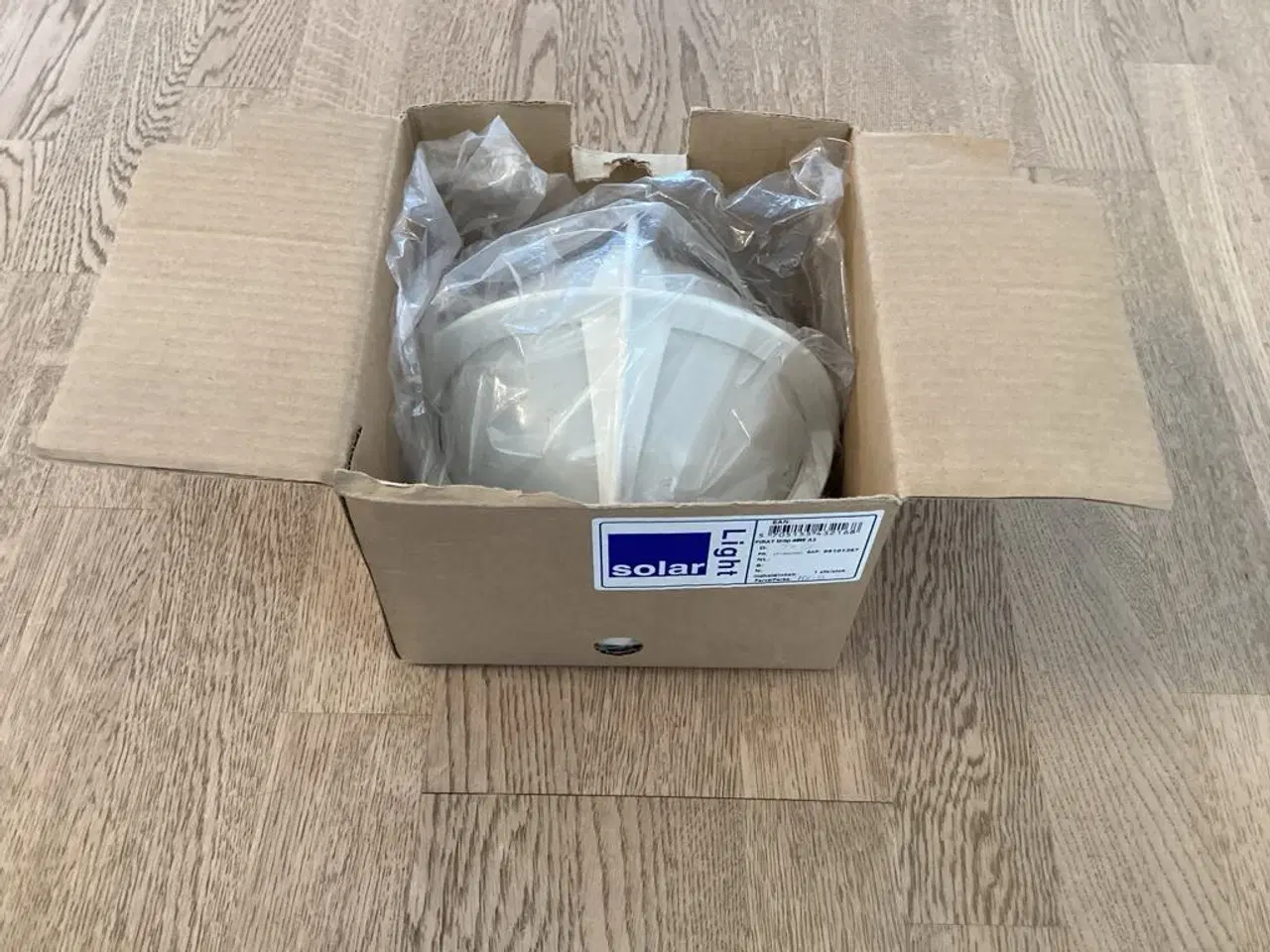 Billede 3 - Meget fin hvid Mini Piratlampe fra Nordisk Solar