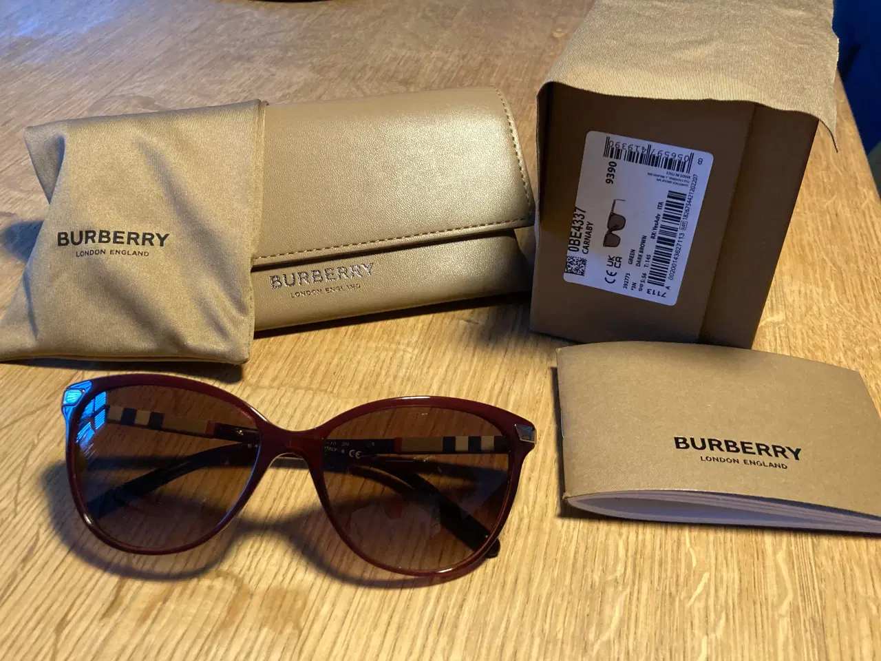 Billede 6 - Burberry - Dame-solbrille