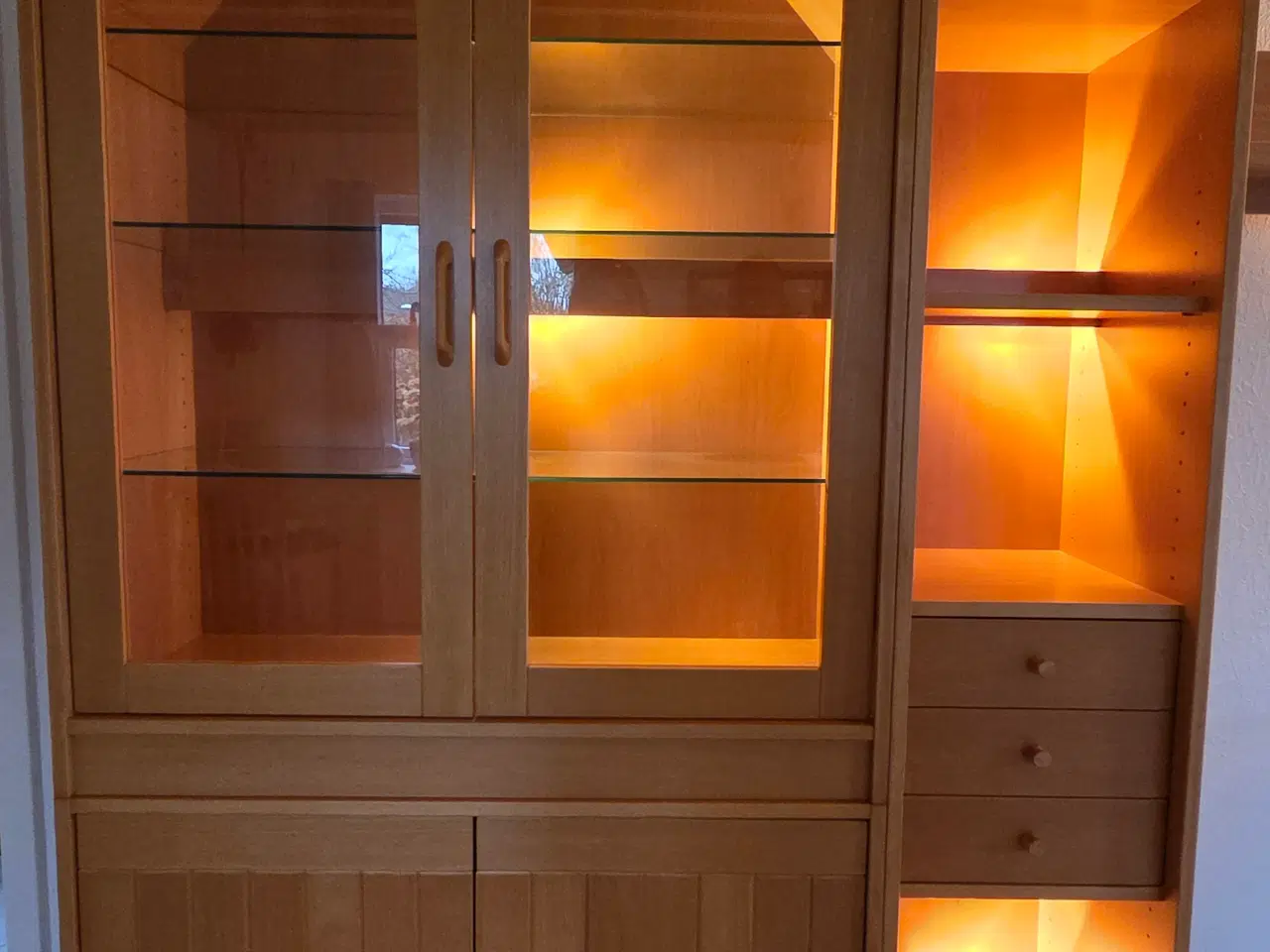 Billede 3 - Reol i bøgetræ