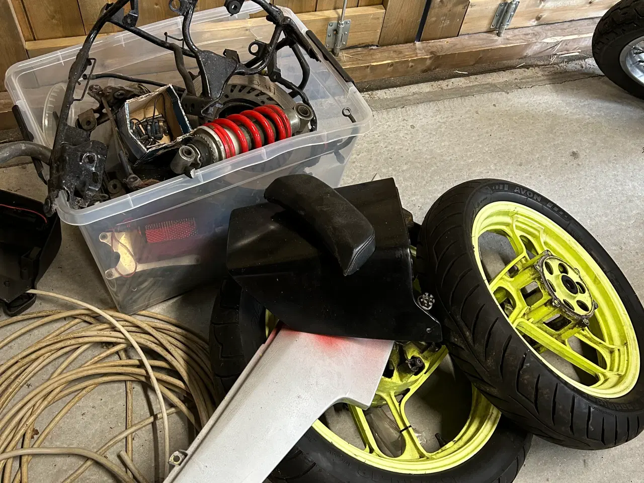 Billede 5 - Yamaha FZ 750 inkl dele