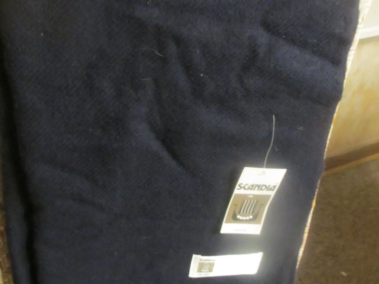 Billede 1 - ren uld tæppe  / acryl