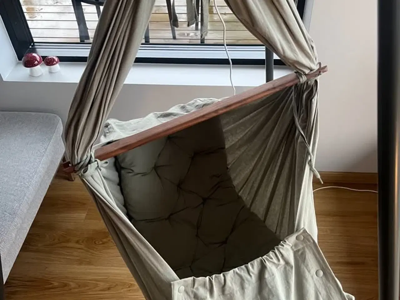 Billede 2 - 🌙 Moonboon slyngevugge inkl. motor, stativ og and