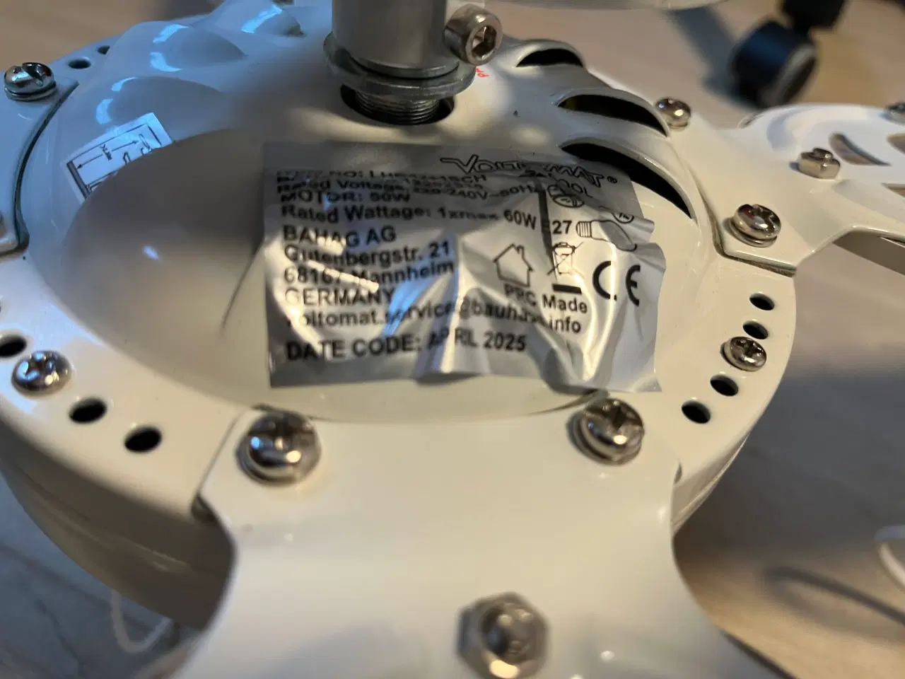 Billede 2 - Loftventilator med lys