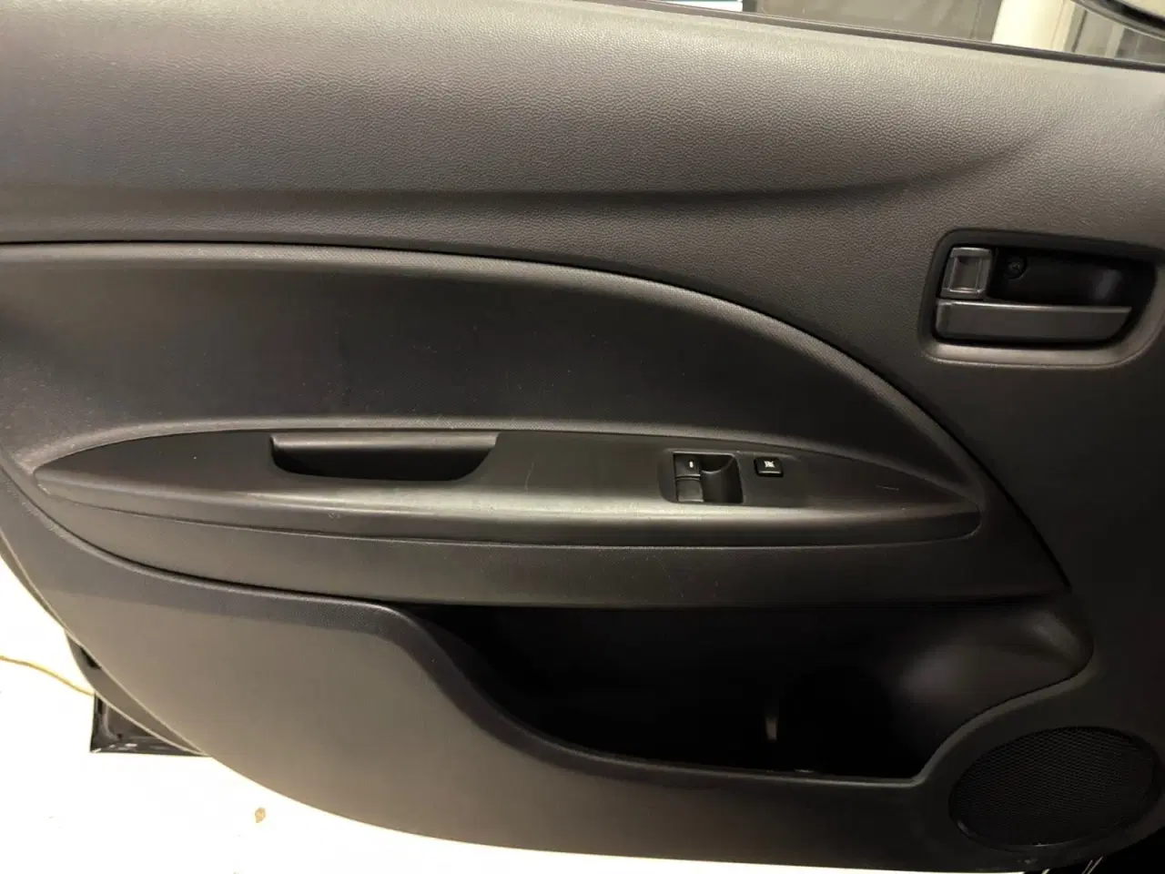 Billede 11 - Mitsubishi Space Star 1,0 Inform