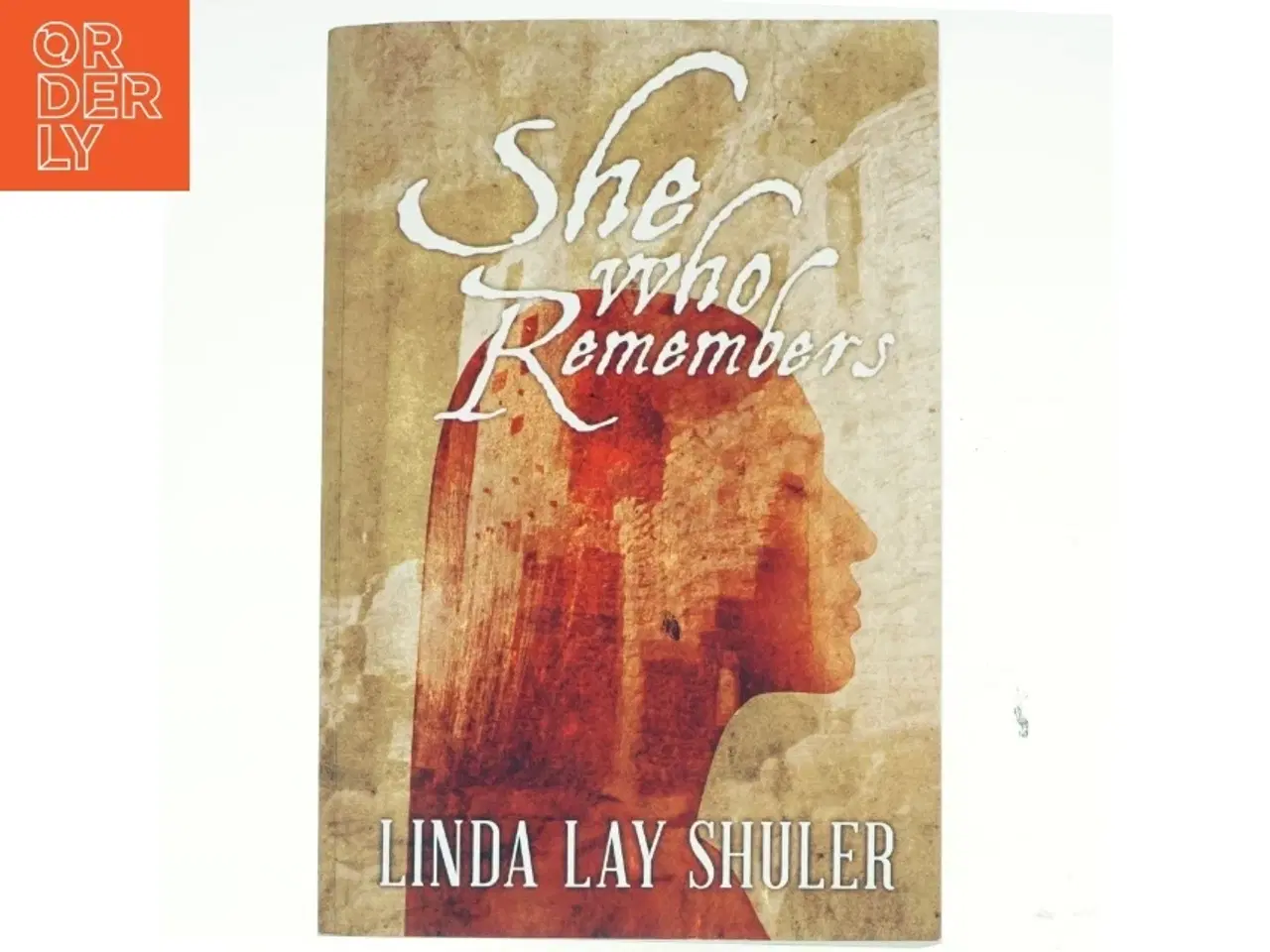 Billede 1 - She Who Remembers af Linda Lay Shuler (Bog)