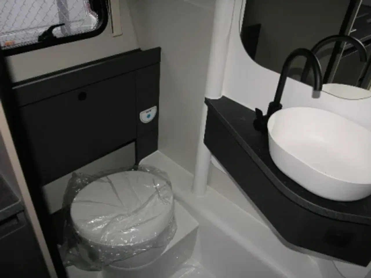 Billede 10 - Adria Action 391 LH Sport