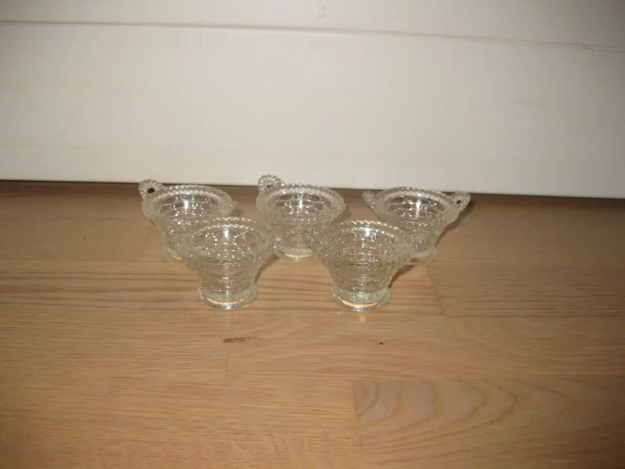 Billede 1 - 5 små glas saltkar af ældre dato pr stk