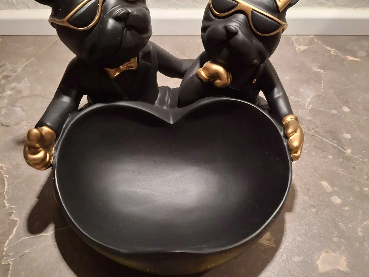 Billede 2 - Sort Bulldog til pynt