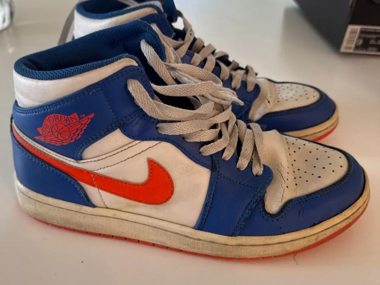 Billede 2 - Air Jordan sko - 1 MID