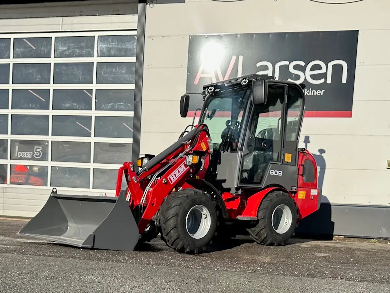 Billede 3 - HZM - 809 Minilæsser med kabine