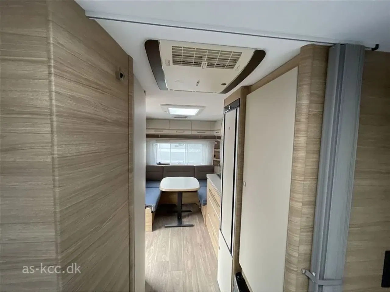 Billede 5 - 2024 - Fendt Bianco Selection 515 SG Fendt Bianco Selection årg. 2024 5 sovepladser, 5 siddepladser, Mover, XT, Thule markise 6300, Truma klimaanlæg, Cykelstativ, Kombistik, Gasudtag.