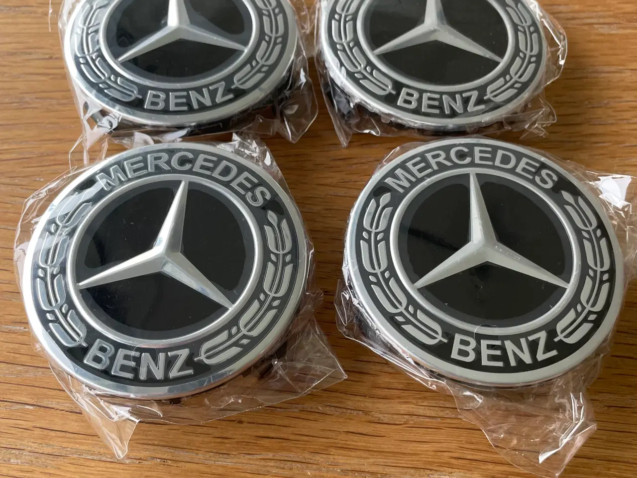 Billede 4 - Mercedes Benz Navkapsler NYE 75 mm