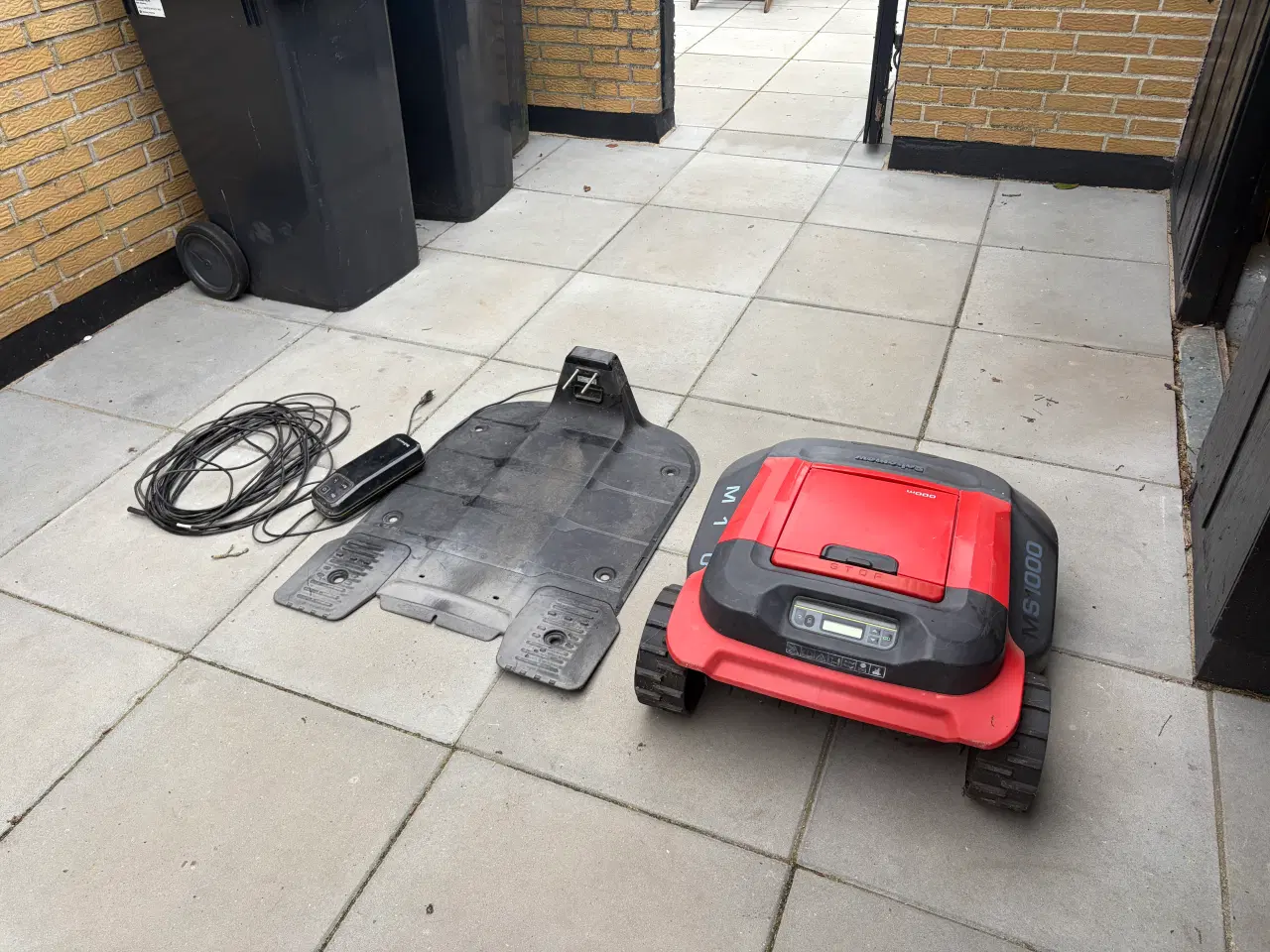 Billede 2 - Robomow MS1000 – Effektiv robotplæneklipper