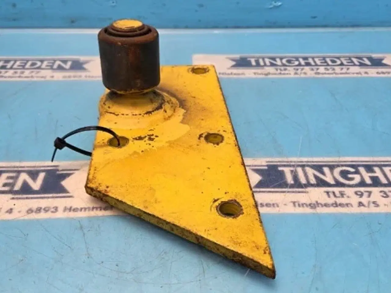 Billede 3 - New Holland TX68 Beslag R. 452395