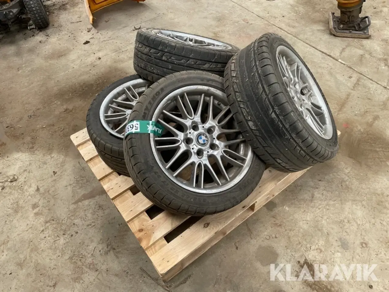 Billede 2 - Sæt BMW originale 17” alufælge med Hankook-dæk 4 styk.