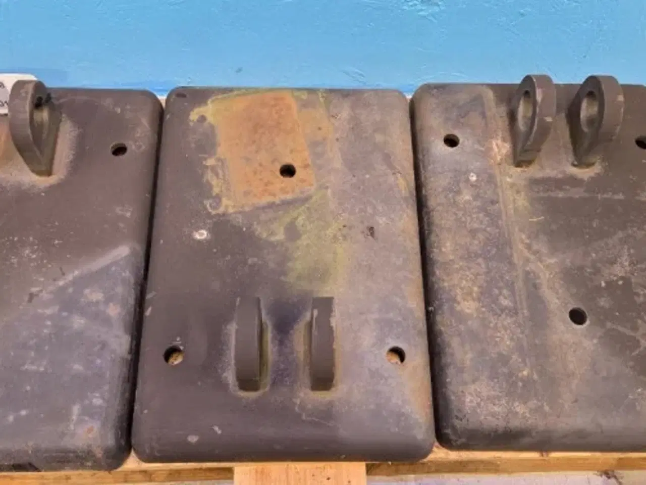 Billede 10 - New Holland B100B Bremseklods 87737015  4Stk