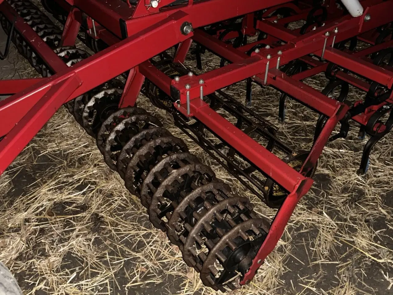 Billede 3 - Kongskilde SP7000 med CROSKILL tromle bagerst. Velegnet til roer og andre speciel afgrøder.