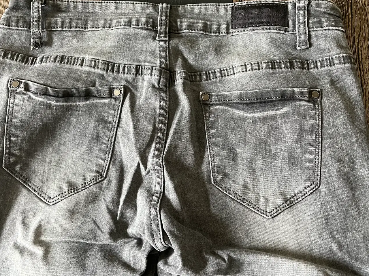 Billede 3 - B.S jeans str 40 sælges