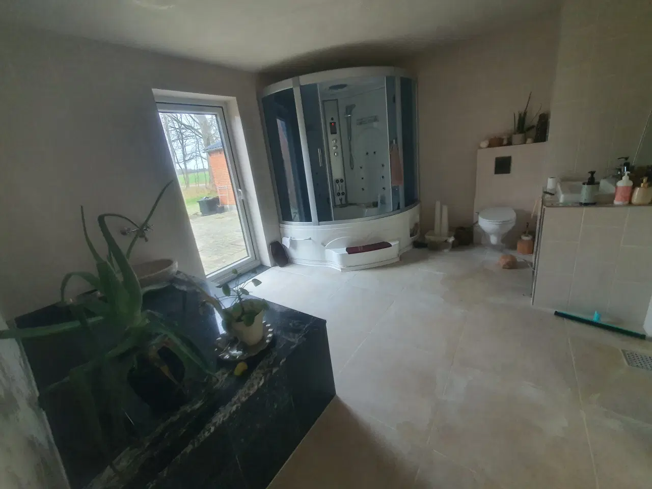 Billede 1 - Landeejendom til leje med sparum.