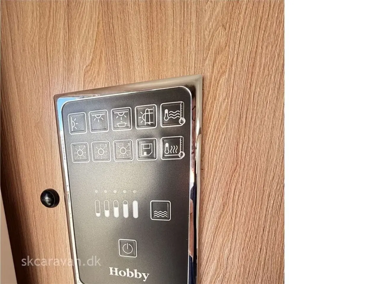Billede 9 - 2020 - Hobby De Luxe 495 UL DK line   Pæn og velholdt campingvogn