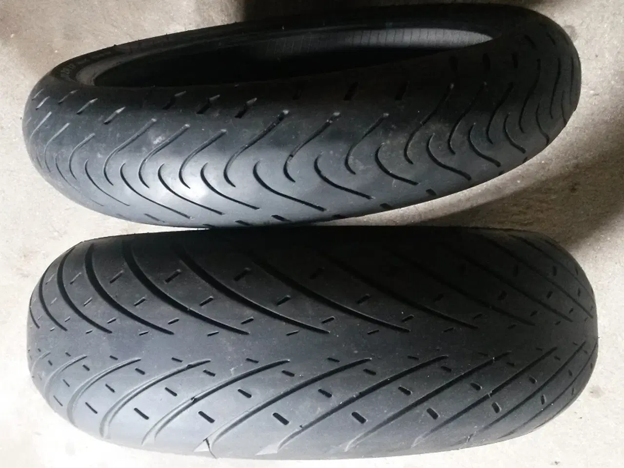 Billede 2 - MC dæk sæt, for og bag, 180/55-17 & 120/70-17