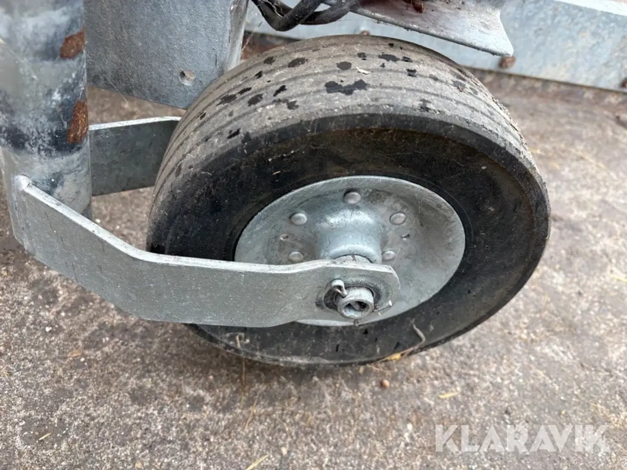 Billede 8 - Vejhøvl Valtra 215M