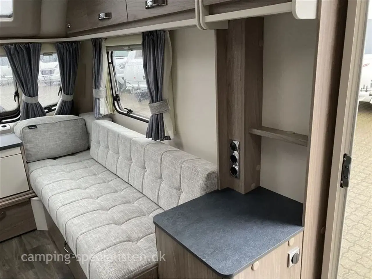 Billede 8 - 2024 - Sprite Mondial 370 SE   Sprite Mondial 370 SE model 2024 - Enkeltsenge - kan nu opleves ved Camping Specialisten.dk