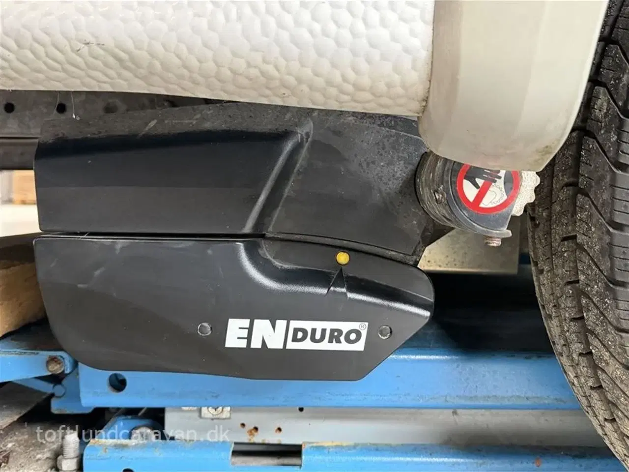 Billede 13 - 2008 - Wilk S3*** 490 HTD 1 ejers, SUPERFLOT med dobbeltseng, m/MOVER, gasbageovn mv. ET GODT TILBUD.